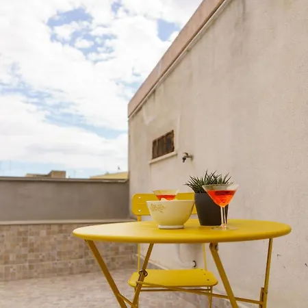 Siracusa Comfy & Central With Terrace