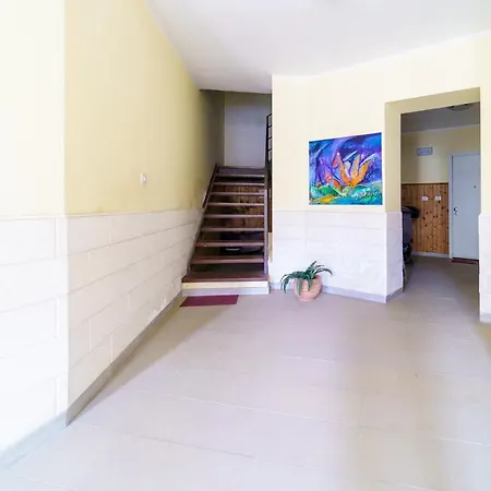 Apartment Siracusa Comfy & Central With Terrace *
