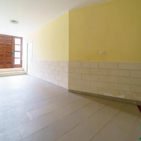 Siracusa Comfy & Central With Terrace *